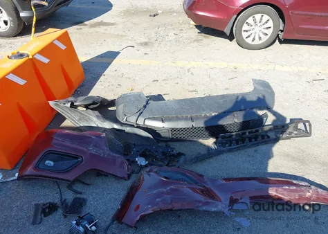 2019 Jeep Cherokee Altitude Fwd z USA, uszkodzony, nr VIN 1C4PJLLB2KD474246